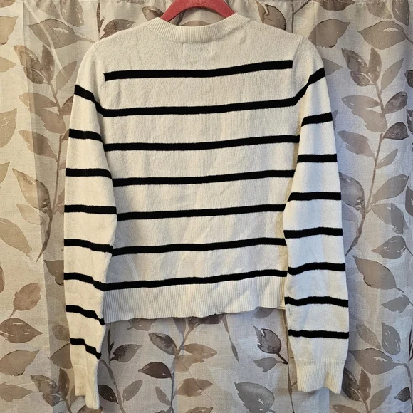 Old Navy Cotton Black White Striped Long Sleeve Button Up Cardigan Sweater M NWT - Picture 6 of 7